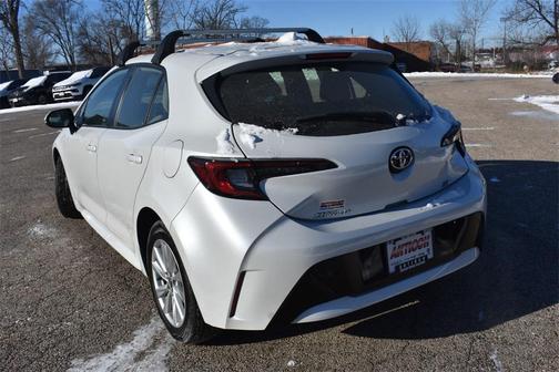 2025 Toyota Corolla Hatchback SE