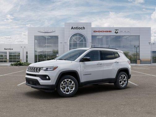 Bright White Clearcoat 2026 Jeep Compass Latitude