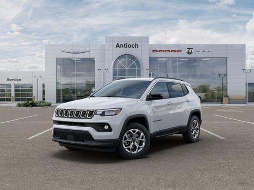 Bright White Clearcoat 2026 Jeep Compass Latitude