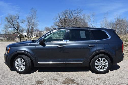 Gravity Gray 2021 Kia Telluride LX
