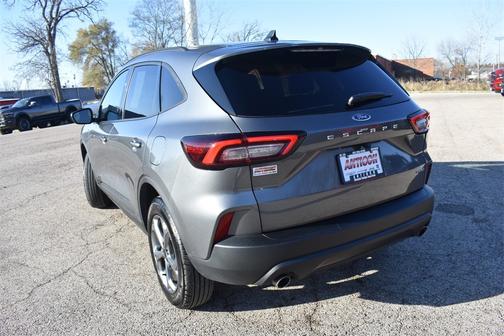 2025 Ford Escape ST-Line Select