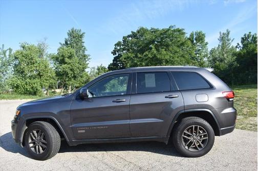2016 Jeep Grand Cherokee 75th Anniversary Edition