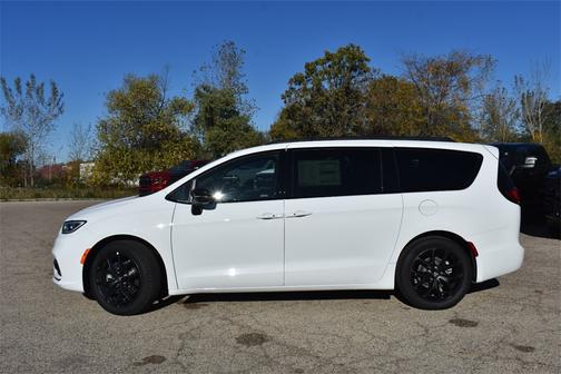 2026 Chrysler Pacifica Limited