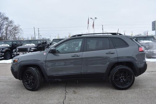 2022 Jeep Cherokee Trailhawk