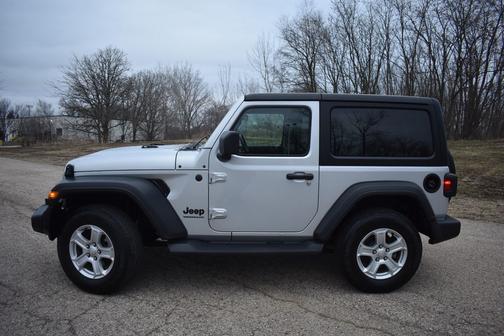 2022 Jeep Wrangler Sport S