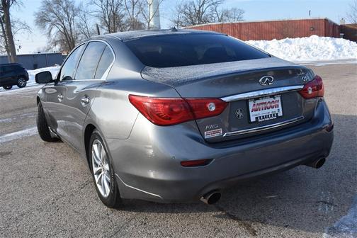 2015 INFINITI Q50 Premium