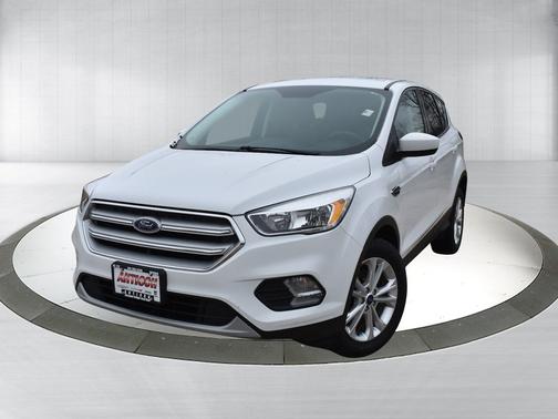 Oxford White 2019 Ford Escape SE