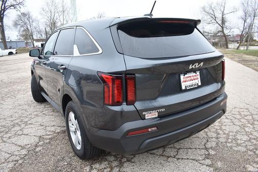 2023 Kia Sorento LX