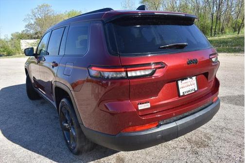 2025 Jeep Grand Cherokee L Laredo