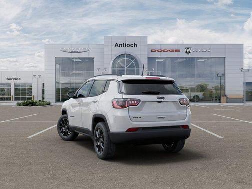 Bright White Clearcoat 2026 Jeep Compass Latitude
