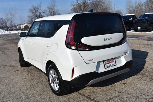 2023 Kia Soul LX
