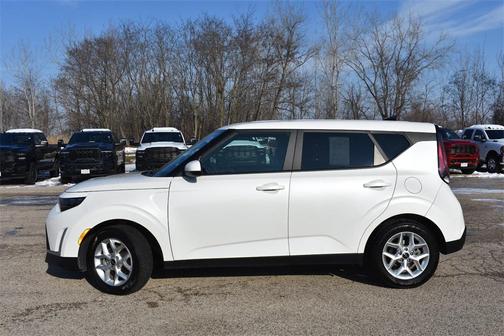 2023 Kia Soul LX