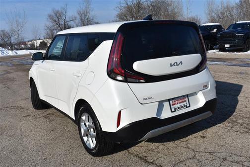 2023 Kia Soul LX
