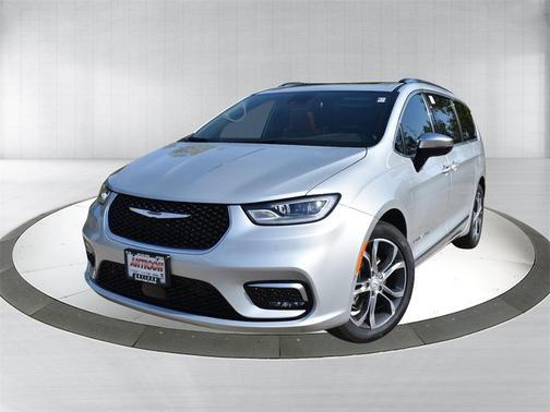 2026 Chrysler Pacifica Pinnacle