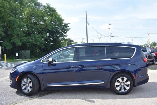 2018 Chrysler Pacifica Hybrid Limited