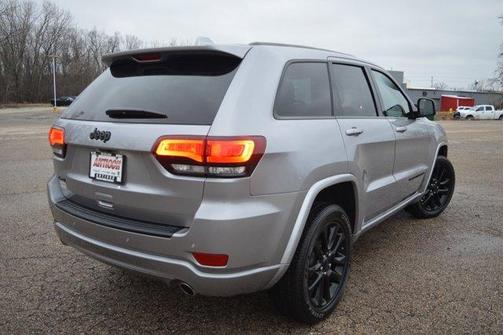 Photo 5 of 30 of 2021 Jeep Grand Cherokee Laredo X