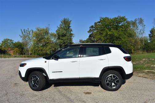 2026 Jeep Compass Trailhawk