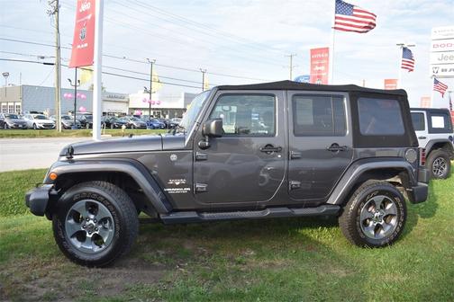 2017 Jeep Wrangler Unlimited Sahara