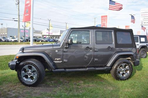 2017 Jeep Wrangler Unlimited Sahara