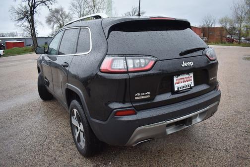 Diamond Black Crystal Pearlcoat 2019 Jeep Cherokee Limited