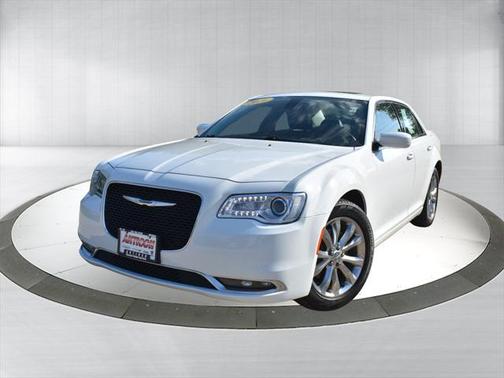 2016 Chrysler 300 Limited