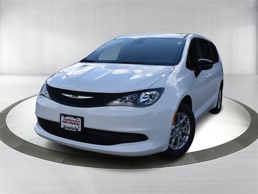 2026 Chrysler Voyager LX