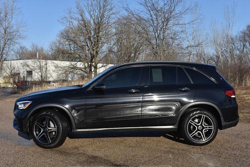 2021 Mercedes-Benz GLC 300 GLC 300