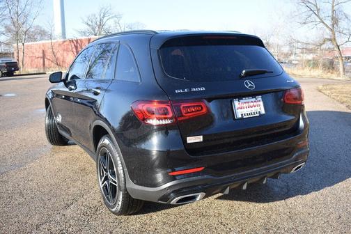 2021 Mercedes-Benz GLC 300 GLC 300