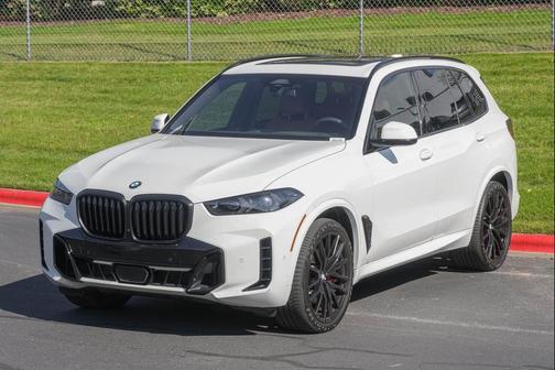 Alpine White 2025 BMW X5 sDrive40i