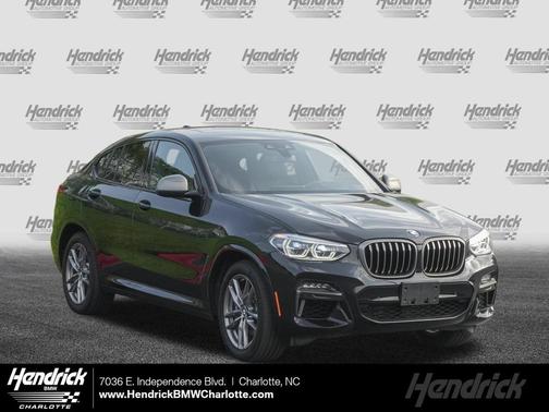 Black Sapphire Metallic 2021 BMW X4 M40i