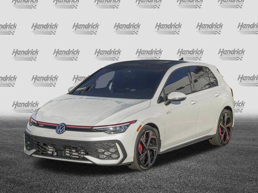 2025 Volkswagen Golf GTI 2.0T SE DSG