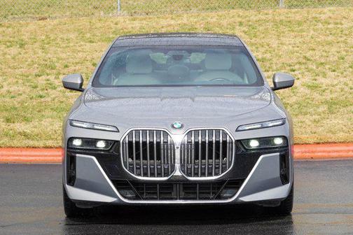 2023 BMW 760 i xDrive
