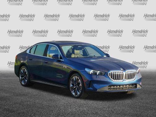 2025 BMW 530 530i