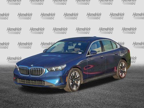 2025 BMW 530 530i