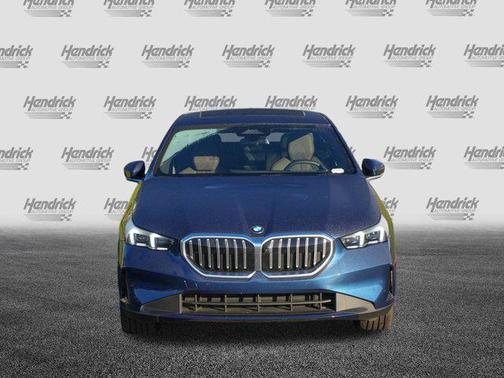 2025 BMW 530 530i