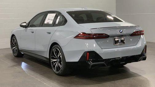 2024 BMW 530 i