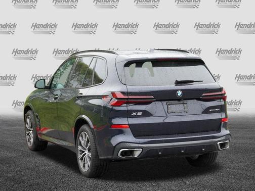 Carbon Black Metallic 2026 BMW X5 xDrive40i