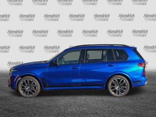 2025 BMW X7 M60i
