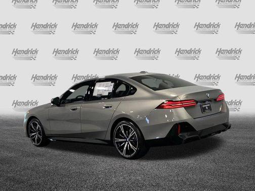 2026 BMW 530 i xDrive