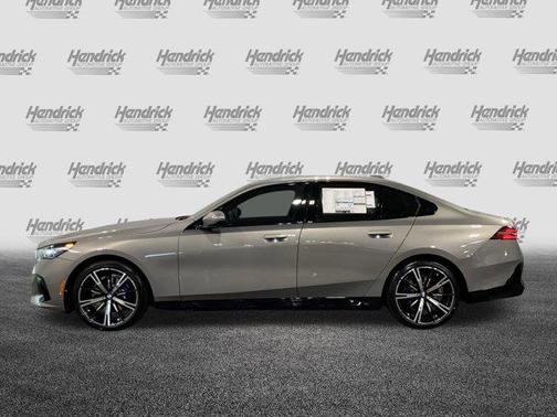 2026 BMW 530 i xDrive
