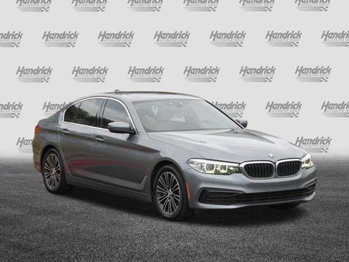 2019 BMW 530 530i