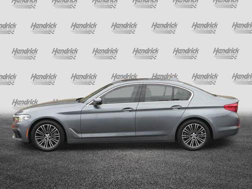 2019 BMW 530 530i