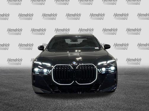 2025 BMW 760 xDrive