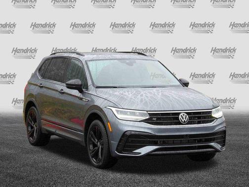 2024 Volkswagen Tiguan 2.0T SE R-Line Black