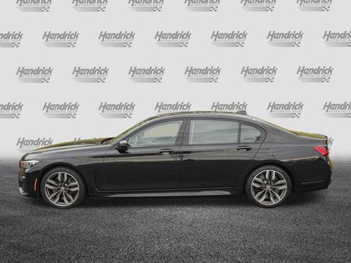 2022 BMW M760 xDrive