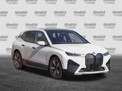 2025 BMW iX xDrive50