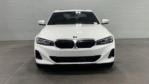 Alpine White 2025 BMW 330 330i