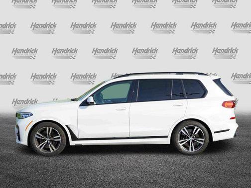 Mineral White Metallic 2021 BMW X7 M50i