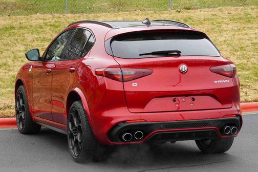 2023 Alfa Romeo Stelvio Quadrifoglio