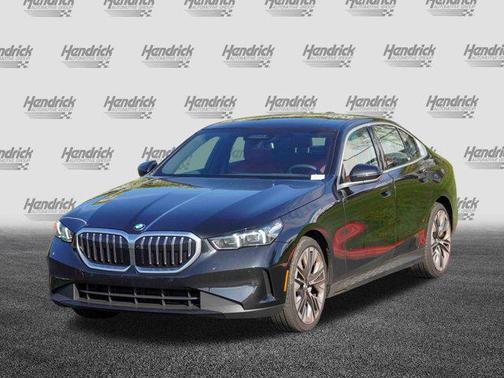 2025 BMW 540 i xDrive